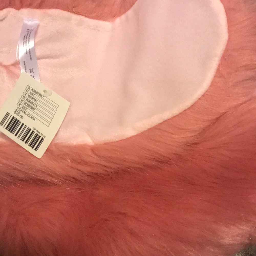 🆕NWT Urban Outfitters Faux Fur Ascot / Scarf - Picture 10 of 16